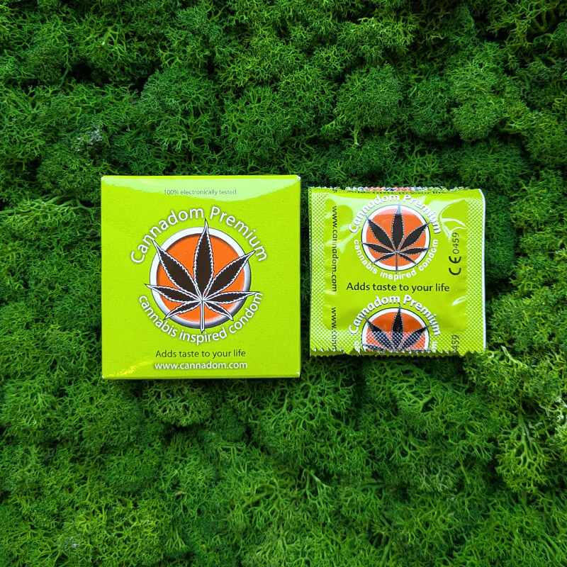 Презервативи Cannadom Premium з ароматом коноплі фото 2